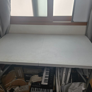 접이식 테이블 122 x 60 x 74 cm 이미지