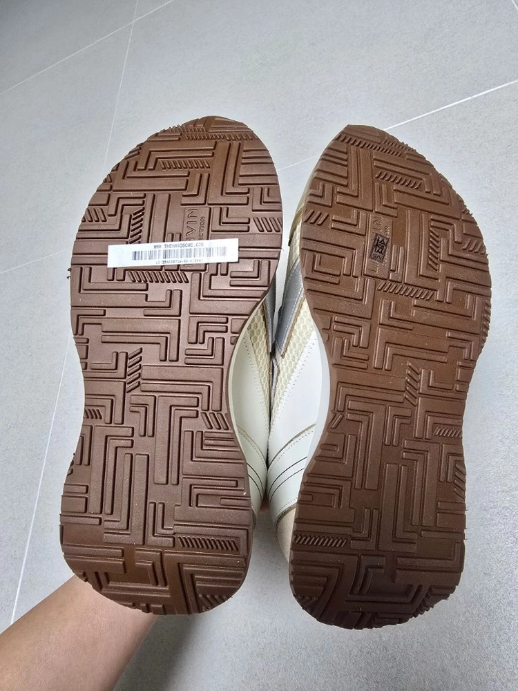 랑방컬렉션 스니커즈 이미지