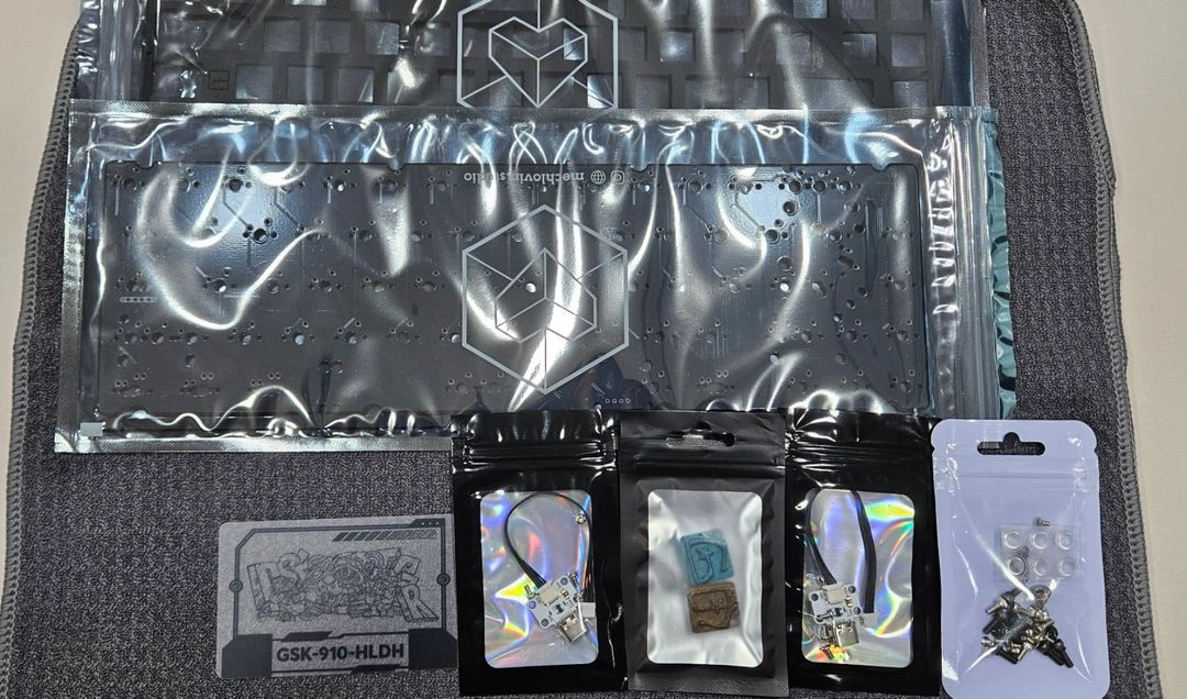 Gsk x tgr 910 PC Blue 판매합니다 이미지