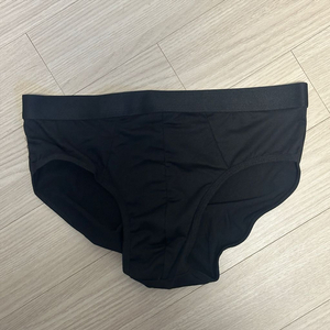 남자 블랙 삼각 팬티 이미지