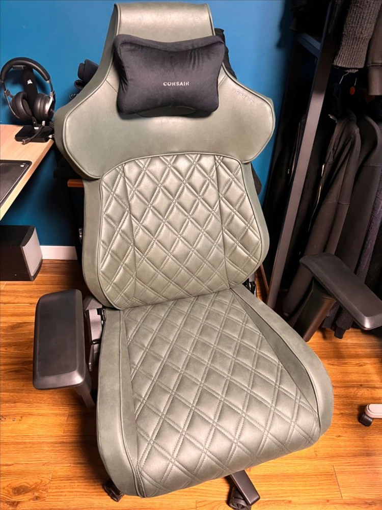 커세어 TC500 LUXE 셔우드 게이밍체어 판매해요 이미지