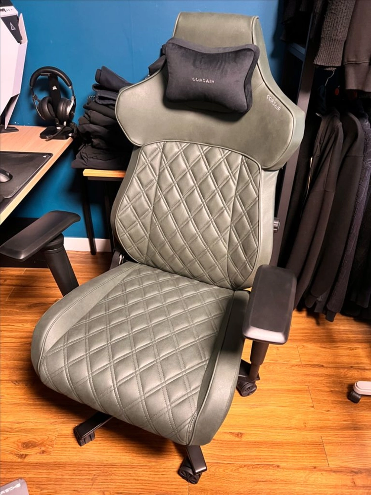 커세어 TC500 LUXE 셔우드 게이밍체어 판매해요 이미지