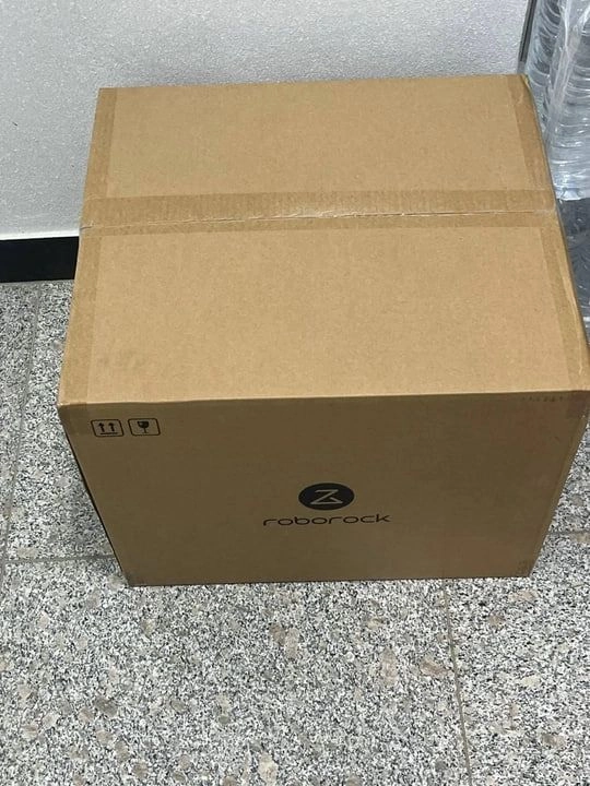 새상품 로보락 S10 MaxV Ultra 로봇청소기 화이트 물통형 - 안심되는 중고거래