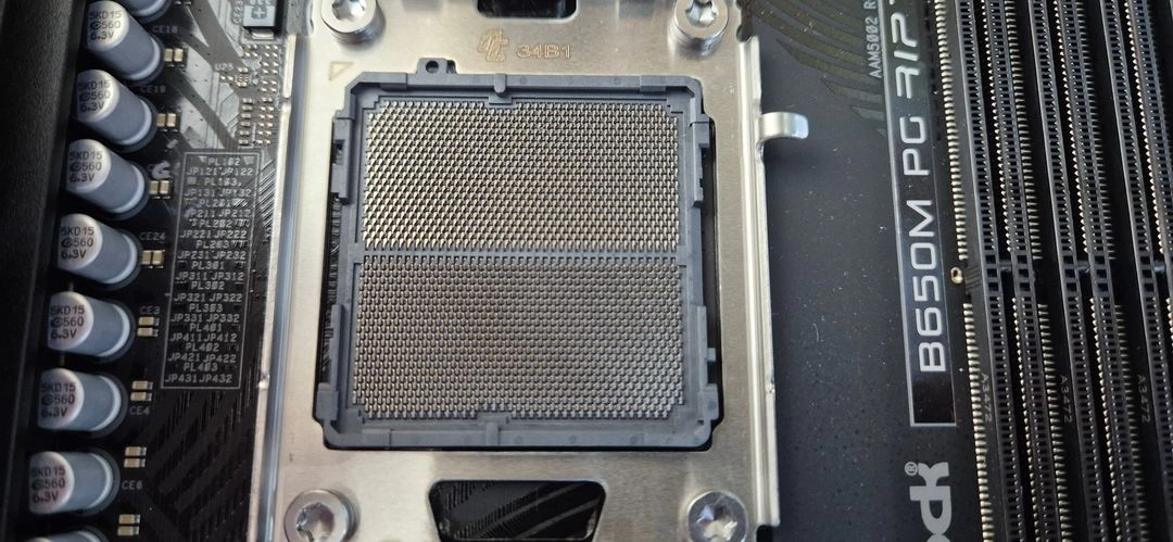 ASRock B650M PG Riptide 택포 8만원 이미지