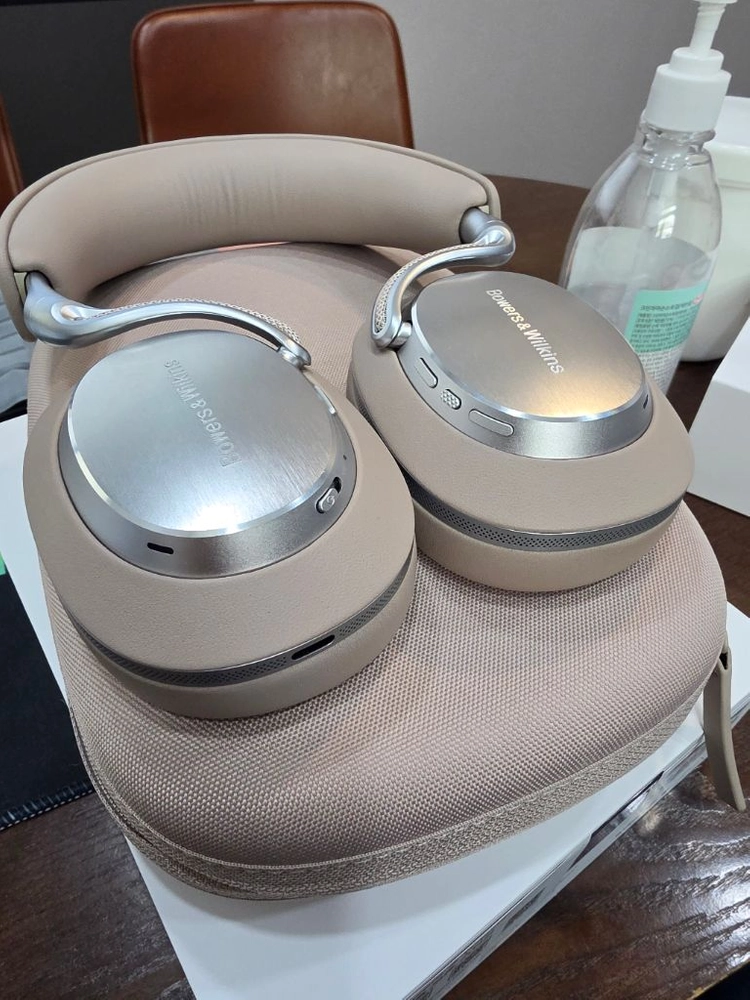 bowers&wilkins px8 s2 헤드폰 웜스톤 - 안심되는 중고거래