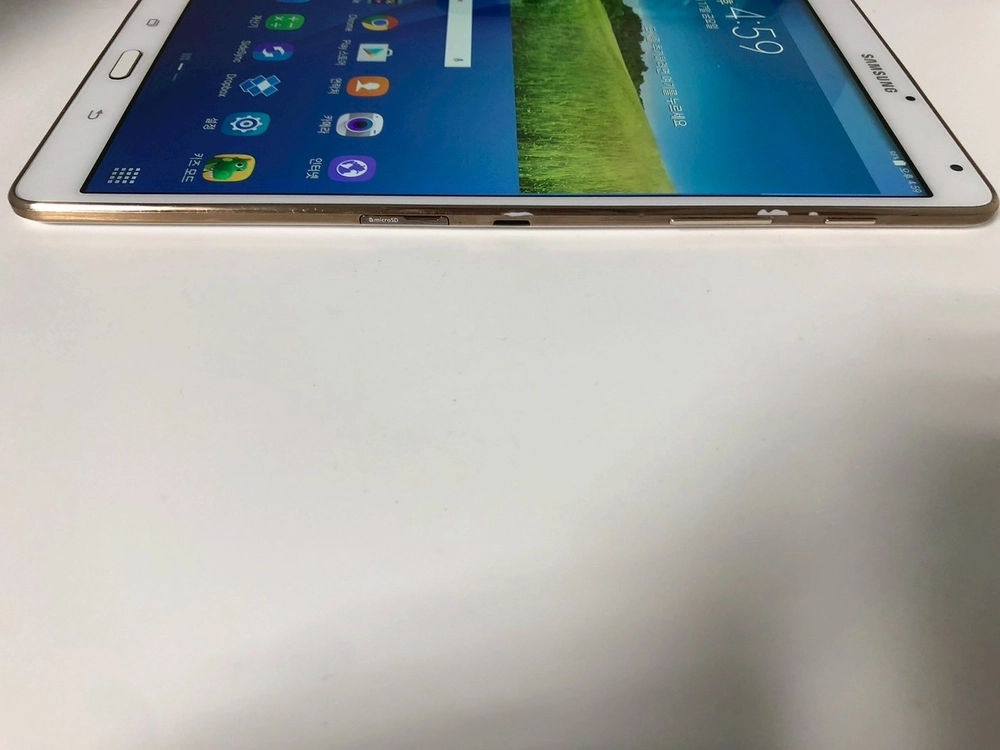 갤럭시 탭S 8.4 (T700) 화이트 와이파이 기기 판매(34140) 이미지