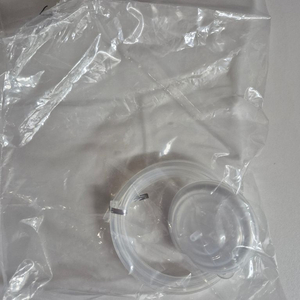 스펙트라 헤겐 깔대기 (28mm) 1개, 역류방지기2개, 에어호스2개 팝니다.미개봉 새제품입니다. 이미지