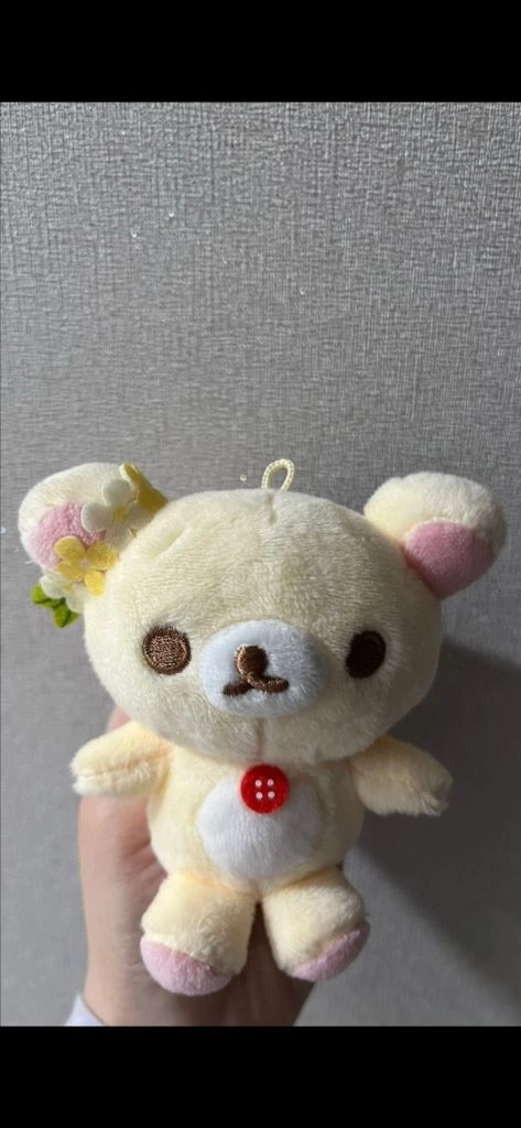 코리락쿠마 플레이참 휴대폰 그립톡 거치대 인형 이미지