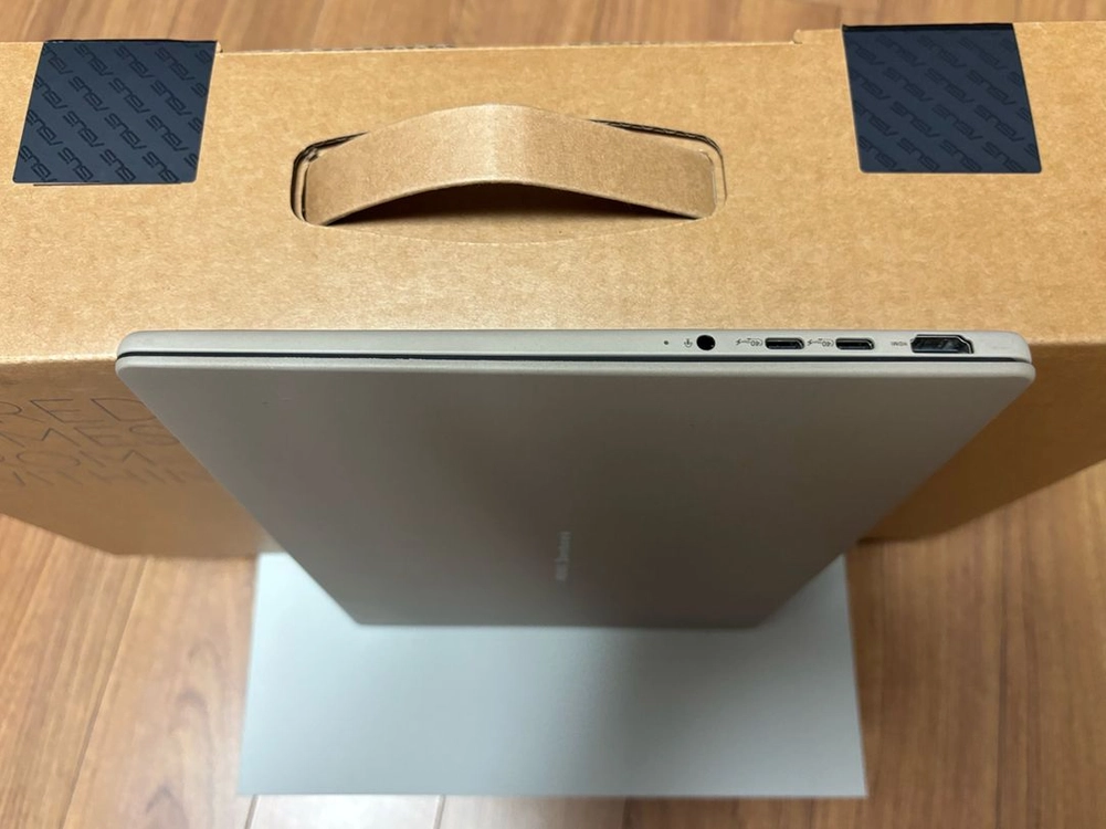 ASUS 젠북 UX3407Q 베이지 14인치 이미지