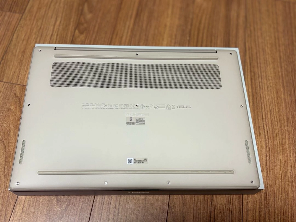 ASUS 젠북 UX3407Q 베이지 14인치 이미지