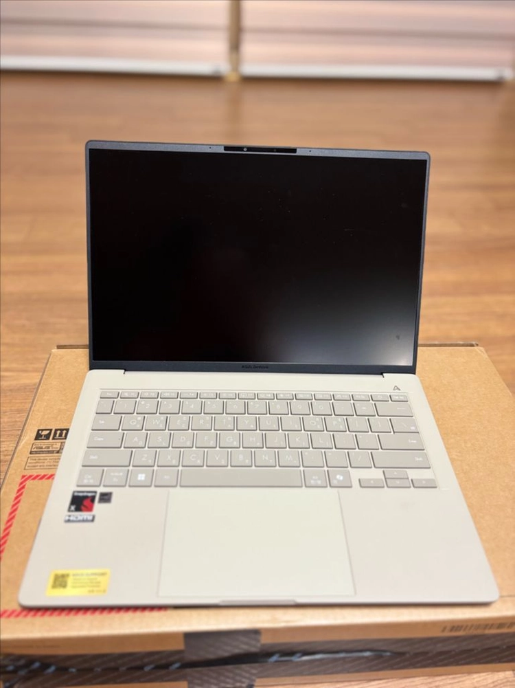 ASUS 젠북 UX3407Q 베이지 14인치 이미지