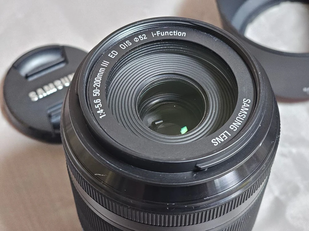 삼성 NX 55-200mm 미러리스용 망원 줌렌즈 이미지