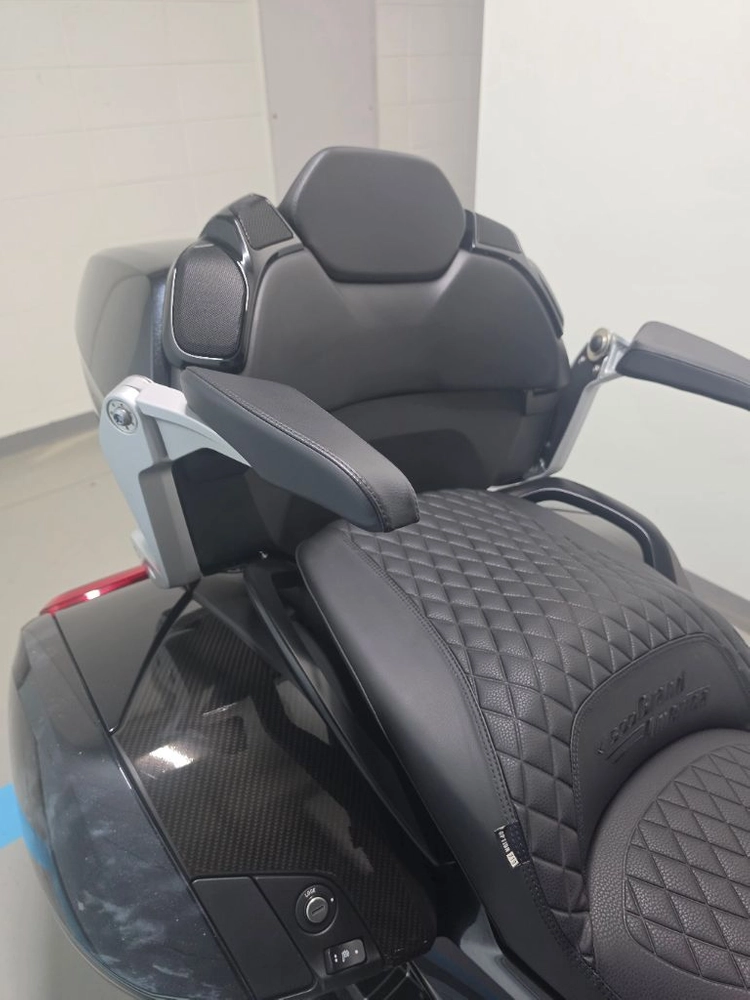 BMW1600B 그랜드어메리카 옵션719 미드나잇 모델 이미지