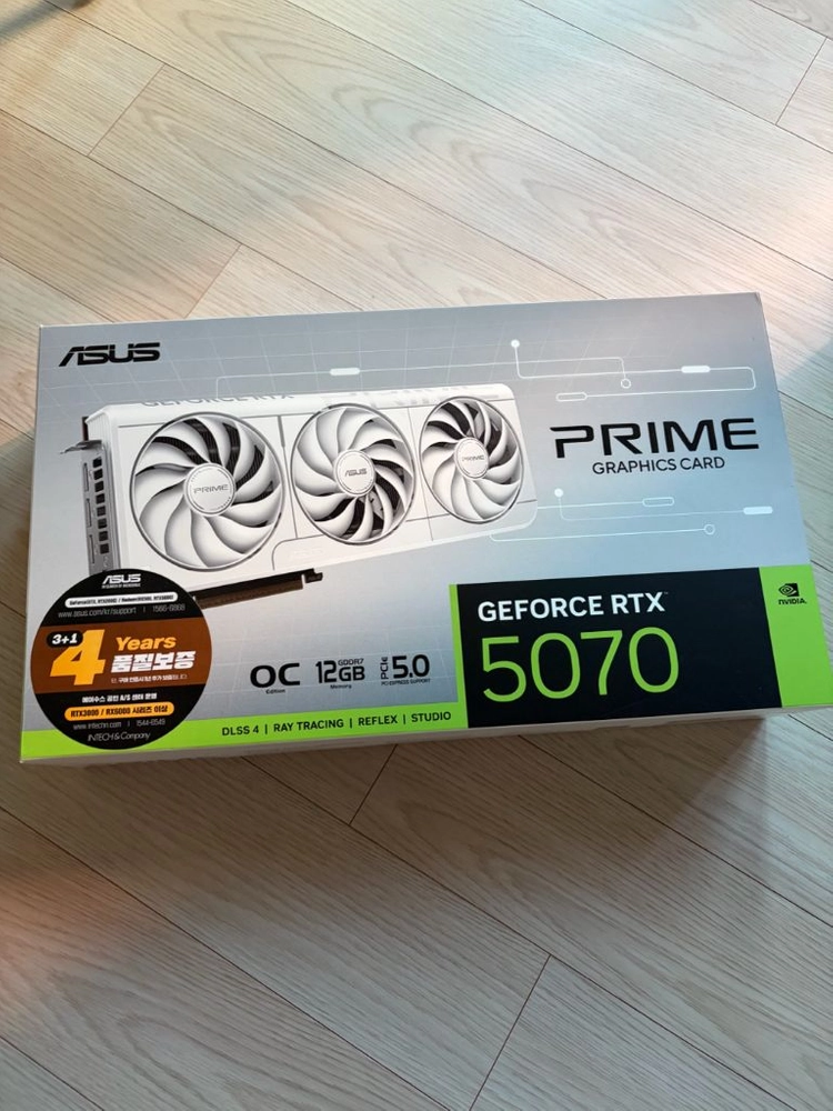 아수스 ASUS PRIME RTX 5070 12GB 그래픽카드 화이트 - 안심되는 중고거래