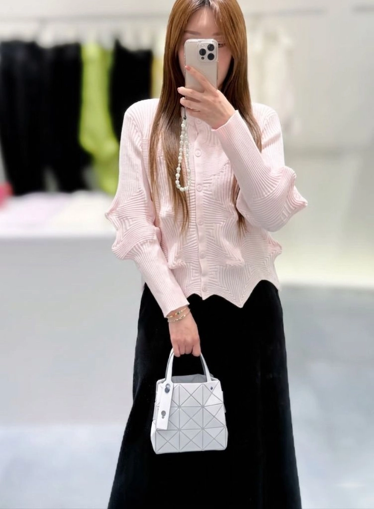 이세이미야케 링키지 가디건 ,해칭 스커트 플리츠플리즈 ~ 이미지