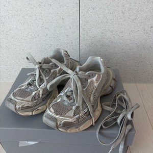발렌시아가 3xl 에그쉘 36(230-235) 이미지