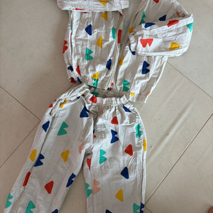 보보쇼즈셋업 이미지