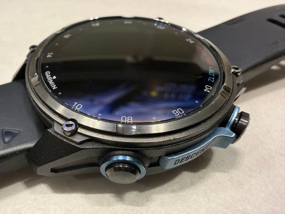 가민 디센트 mk3i 43mm 블랙 이미지