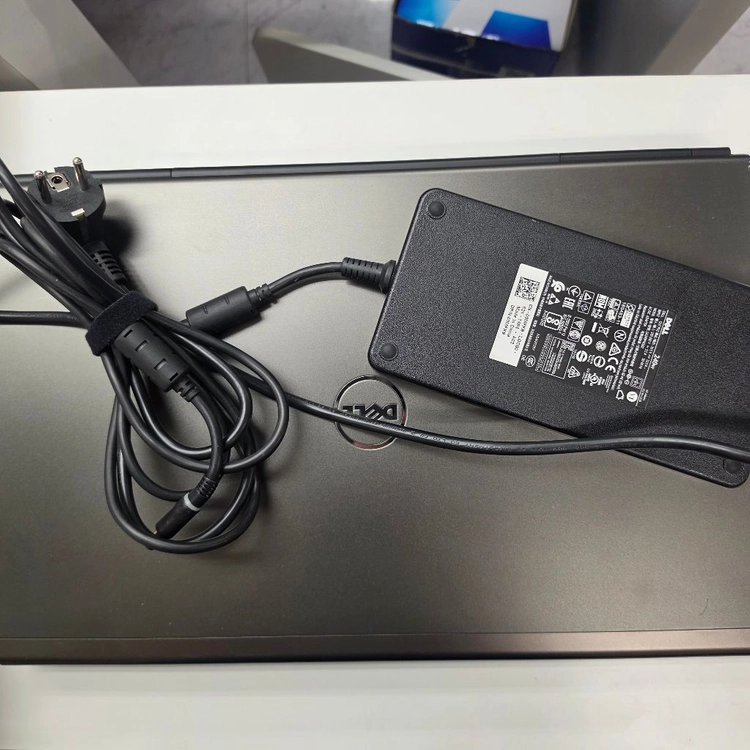 DELL Precision M6800 워크스테이션 i7 / 16GB / Quadro 4GB 이미지