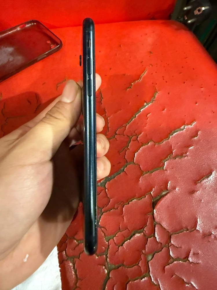 아이폰 se3 256GB 이미지