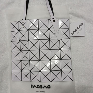바오바오 루센트 토트백 이미지