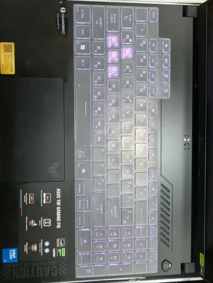 ASUS TUF Gaming F16 게이밍 노트북 이미지