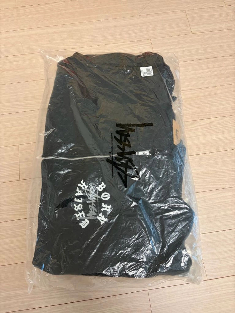 [L] 스투시 x 본앤레이즈드 로고 후드 집업 블랙 이미지