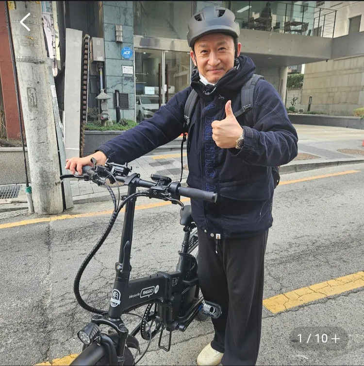 비아지오V 6접이식 전기자전거 블랙 이미지