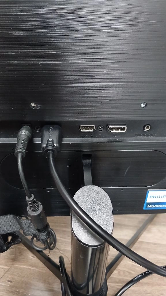 필립스 27인치 초고화질 게이밍 모니터 144Hz 포장완료 이미지