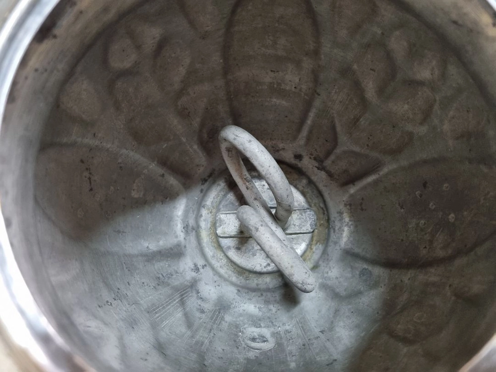 러시아 전통 차 끓이는 기구인 사모바르(Samovar) 이미지