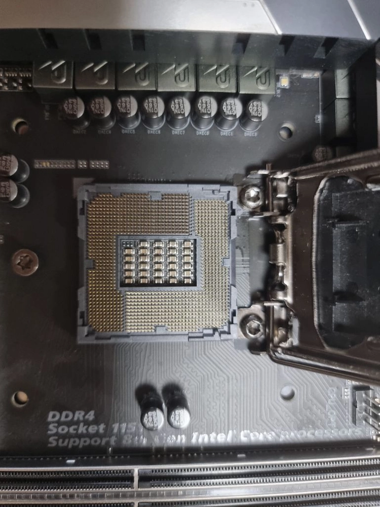 i5 8400 + Ga Z370 Gaming 5 보드셋 이미지