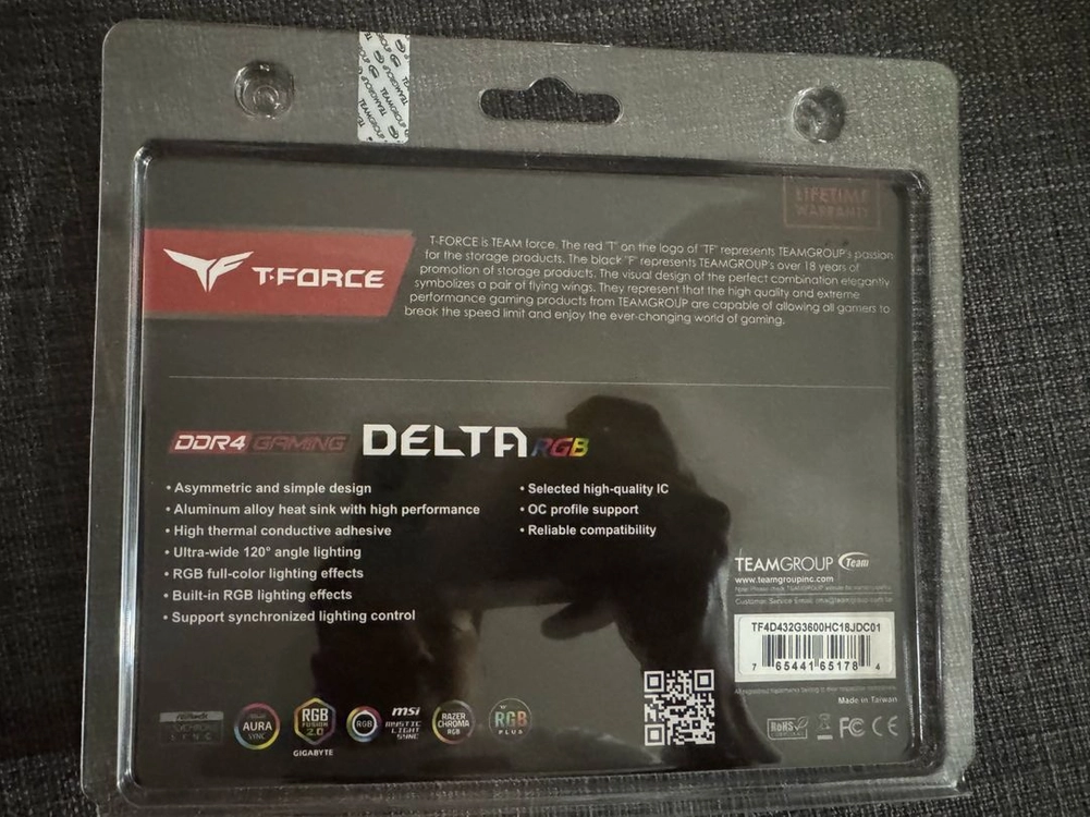 새제품 팀그룹 T-FORCE DELTA RGB DDR4 3600 16GBx2 이미지