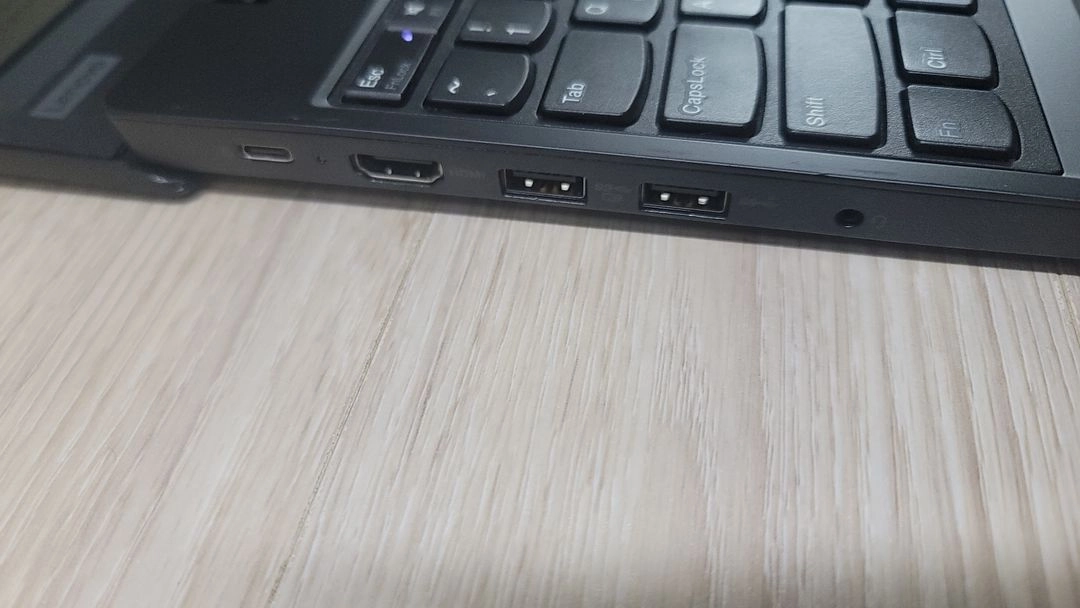 레노버 ThinkPad E595 노트북 AMD 라이젠 7 3700U 램16기가 이미지