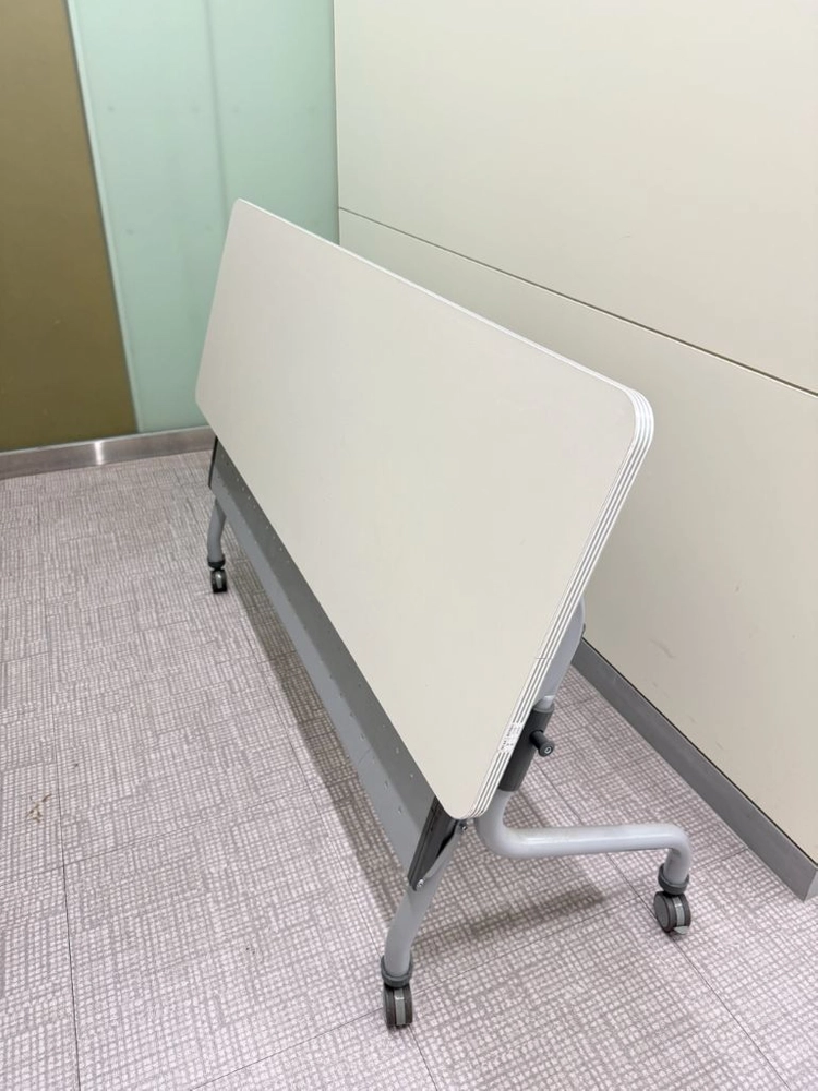 깔끔한 접이식 회의용 테이블 (바퀴형)처분합니다 이미지