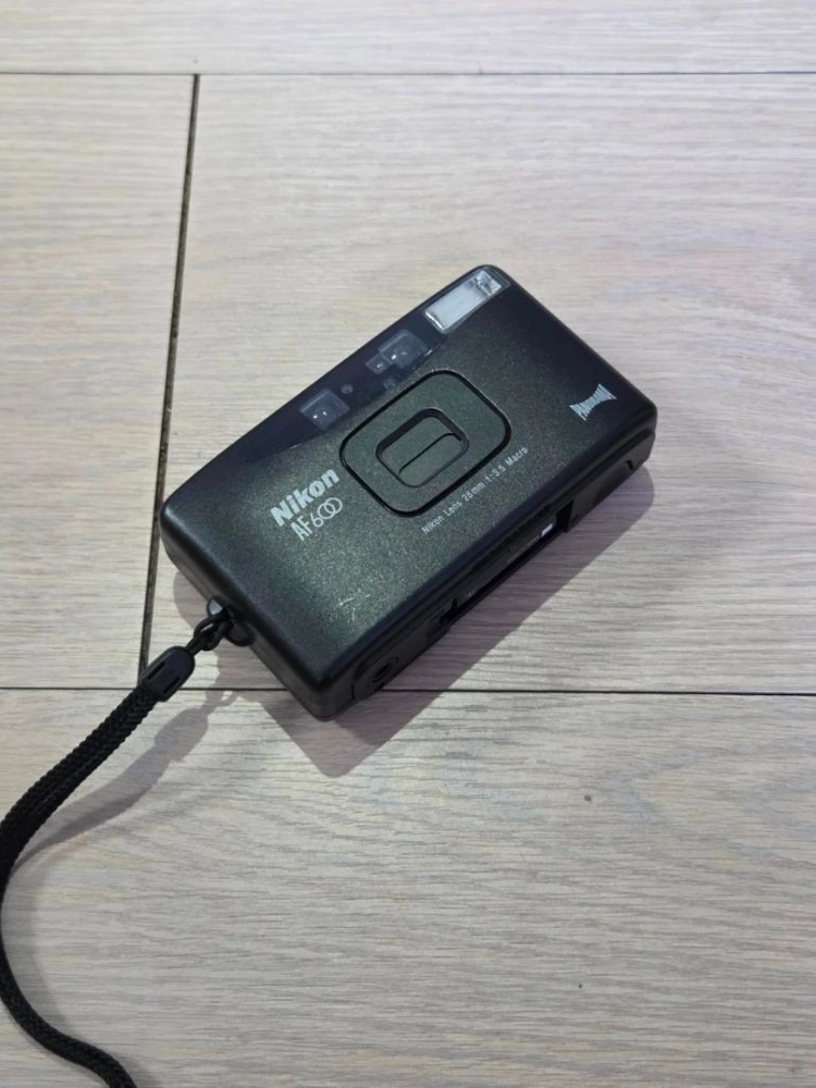 니콘 af600 (필름카메라) 이미지