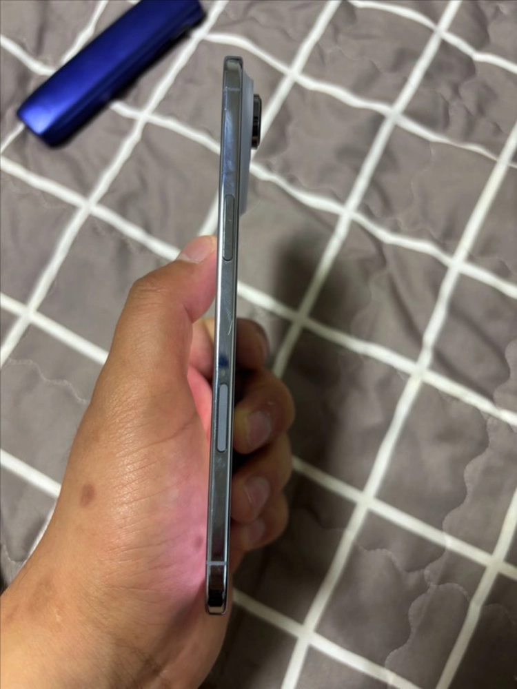 아이폰 에어 256gb 스카이 블루 이미지
