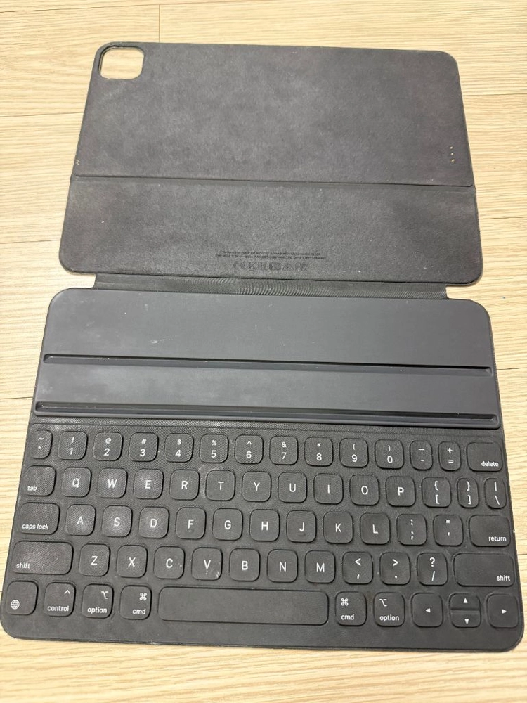 S급 애플 iPad Air 5세대 64GB + 스마트폴리오키보드 이미지