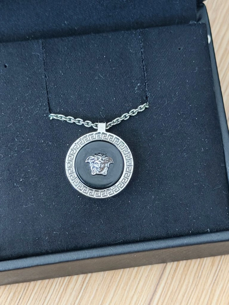 베르사체 목걸이 실버 새상품급! 이미지