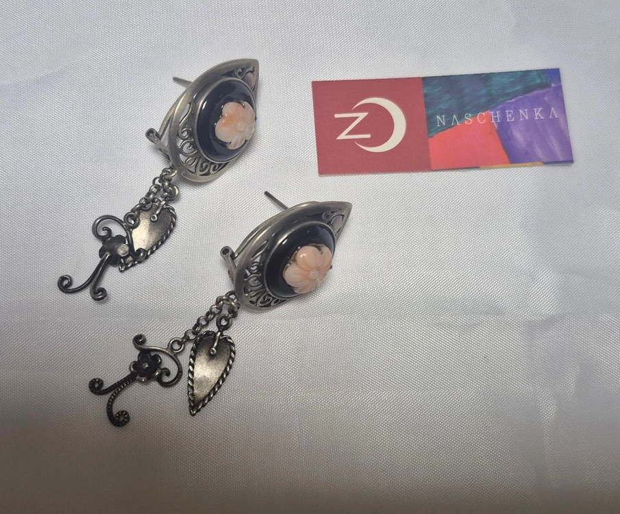 [나스첸카] 사극 블랙비비 실버 오닉스 산호 귀걸이 이미지