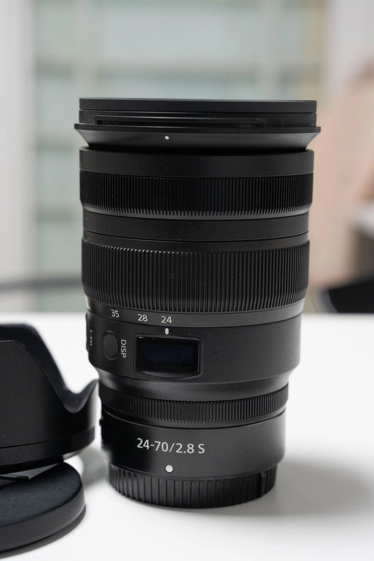 니콘 z24-70mm F2.8 풀박스 이미지