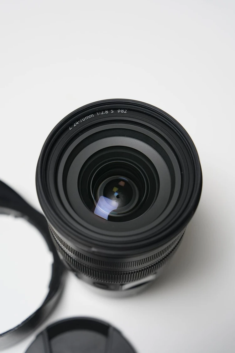니콘 z24-70mm F2.8 풀박스 이미지