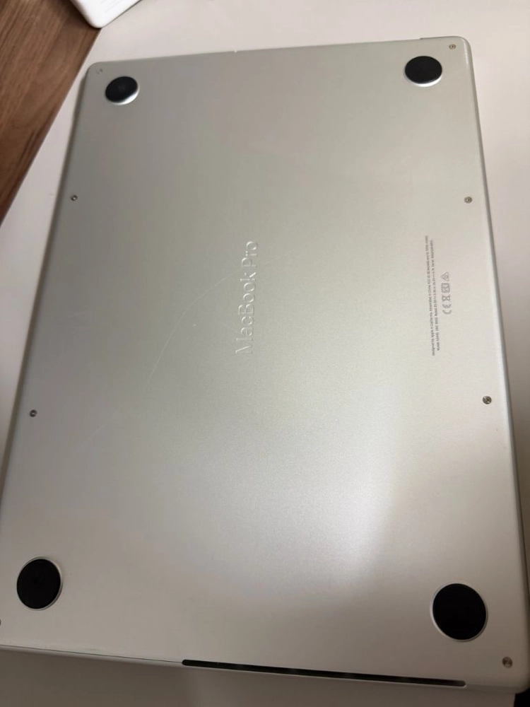 맥북 프로 M1 Max 14인치 64GB 1TB 24코어 GPU 이미지