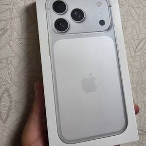 아이폰 17프로 실버 512GB 미개봉 이미지