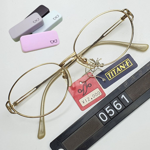 ValentinoC 3104 안경테 51mm 티타늄 오벌형 일본 빈티지 데드스톡 레트로 클래식 아메카지 Y2K 패션 이미지