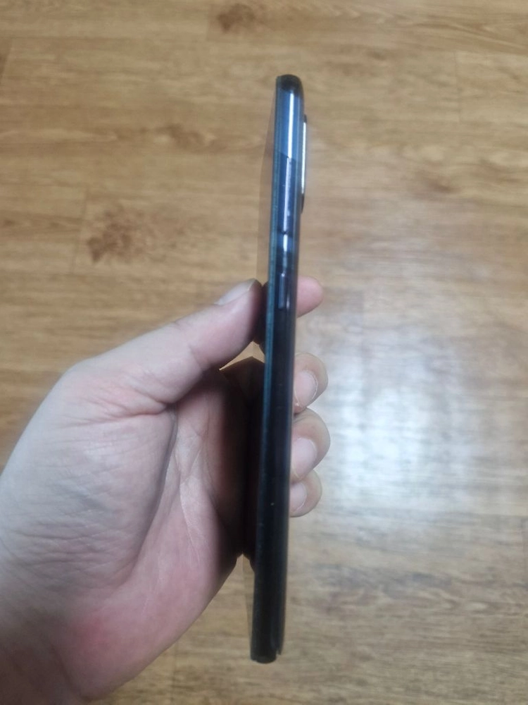 갤럭시A31 블랙 이미지