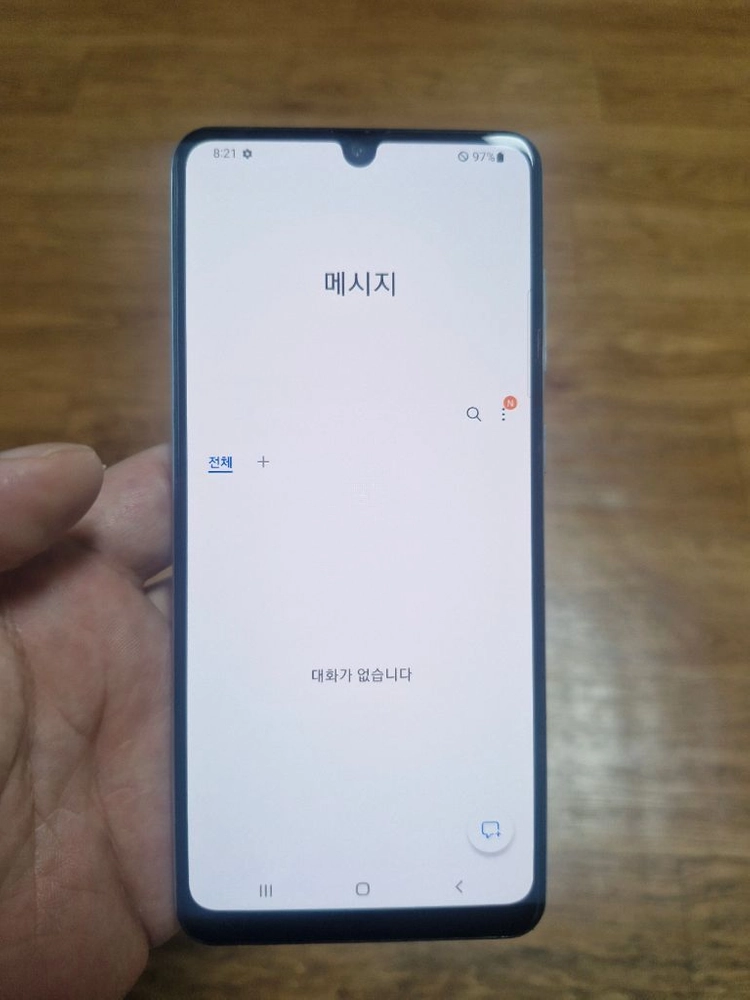 갤럭시A31 화이트 이미지