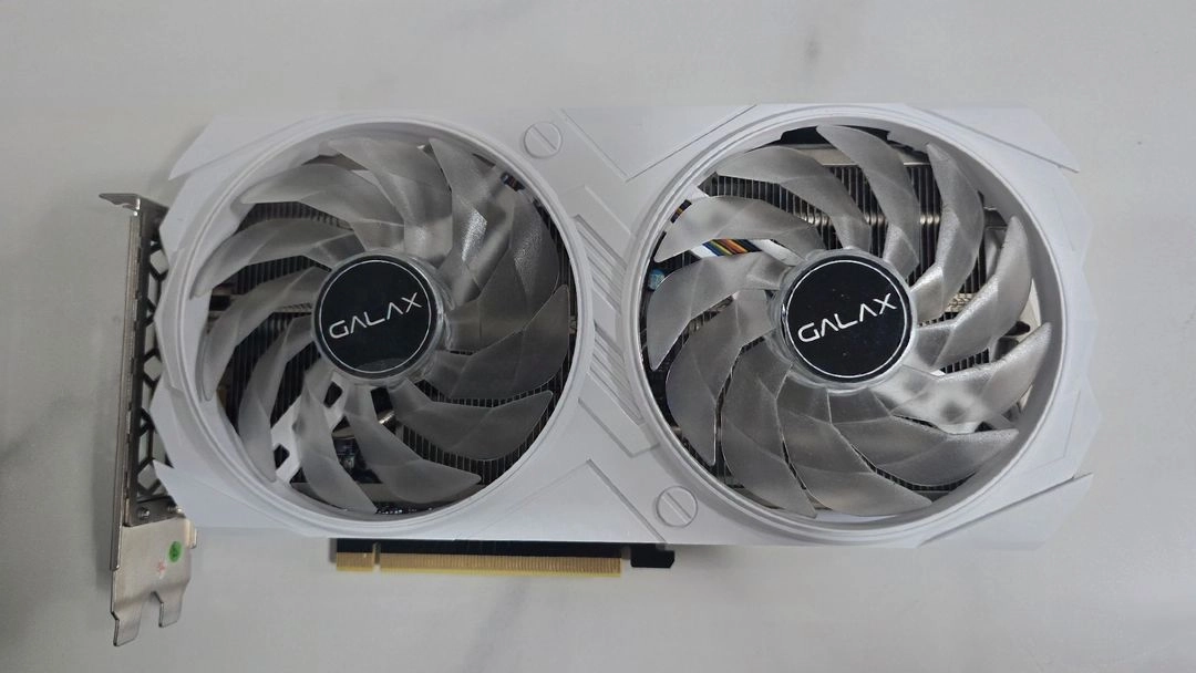 지포스 RTX 4060Ti 화이트 저렴하게 판매합니다 이미지