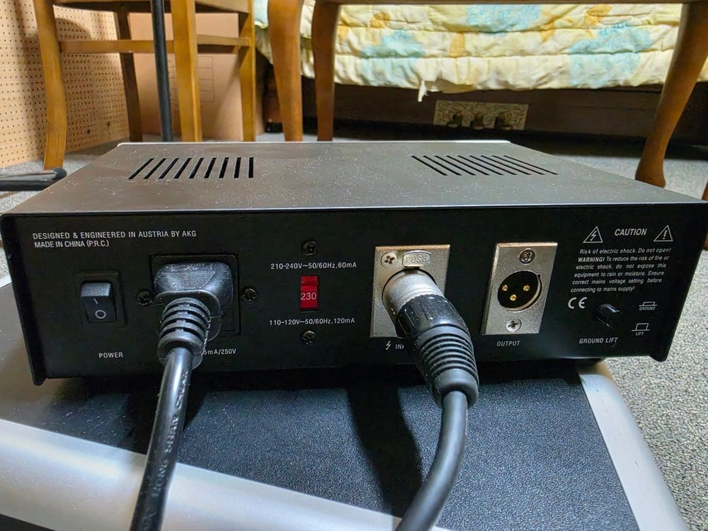 Akg p820 tube마이크 s급 이미지