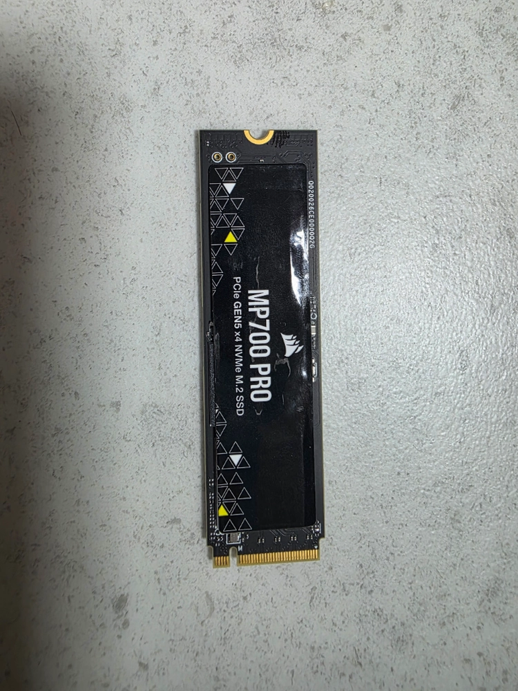 커세어 MP700 PRO 2TB - 안심되는 중고거래