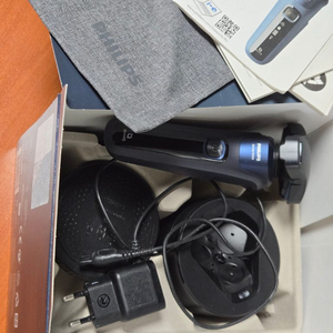 필립스 전기면도기 시리즈 S5000 SkinIQ 블랙 이미지
